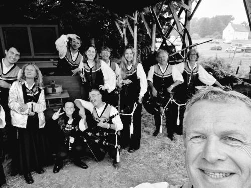 b8b80880-ce5a-4a57-b919-4c9b3034c3c9